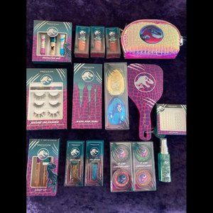 Jurassic World X Profusion bundle of 16 items NEW